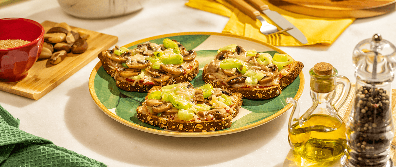 Pizza de Pão de Cogumelos e Alho-poró